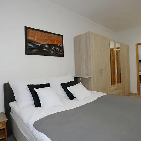 아파트호텔 Hangjegy