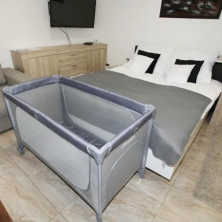 Hangjegy 아파트호텔 3*