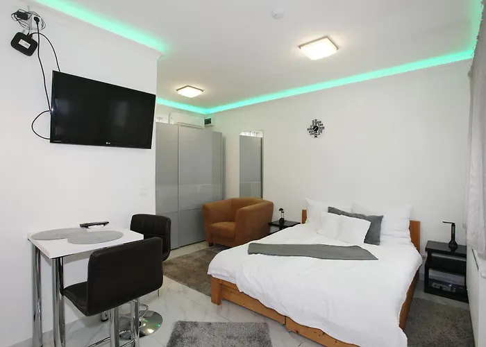 Hangjegy Aparthotel 3*