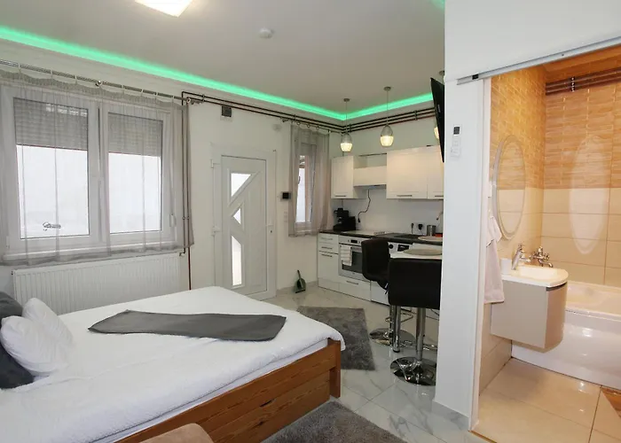 Hangjegy Aparthotel 3*